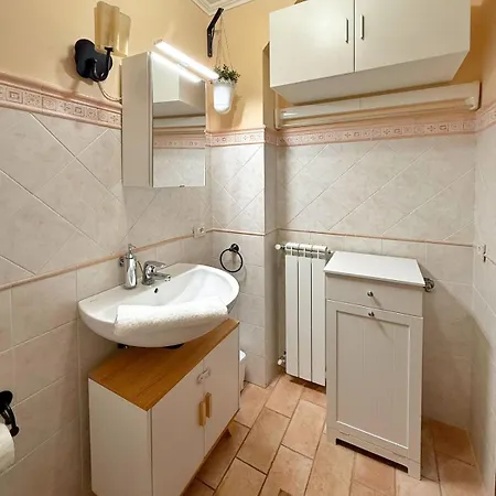 Casa Vacanze A Due Passi Da Roma - La Riccia Holiday Home - Apartment